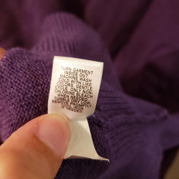 Express Mens V-Neck Purple Long Sleeve Sweater - Picture 6 of 11